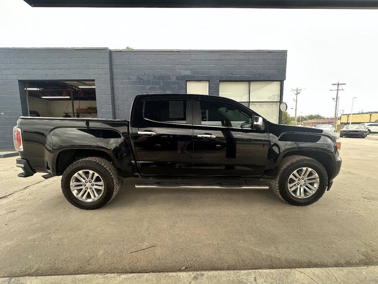 Used 2016 GMC Canyon SLT w/ Driver Alert Package AWD/4WD image 8