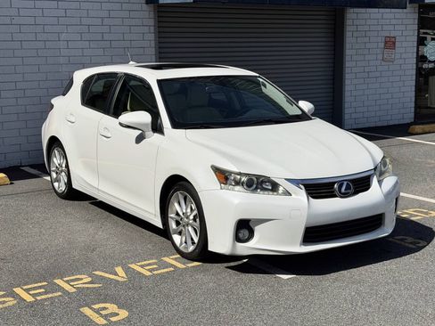 Used 2012 Lexus CT 200h Premium FWD image 3