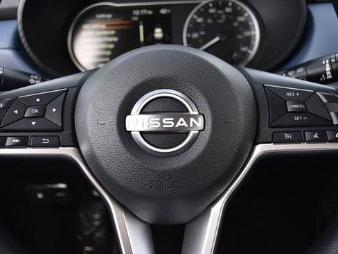 New 2025 Nissan Versa SV image 17