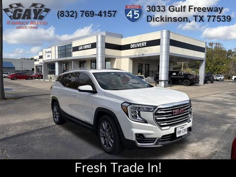 Used 2022 GMC Terrain SLT image 1