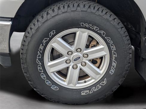 Used 2023 Ford F150 XL w/ XL Chrome Appearance Package image 10