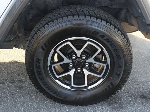 Used 2024 Jeep Wrangler Unlimited Rubicon image 35