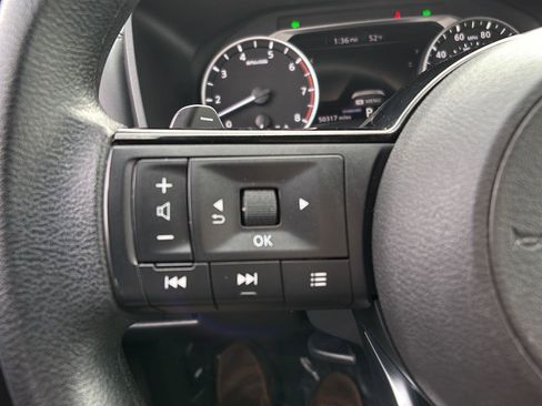 Used 2023 Nissan Rogue SV image 25