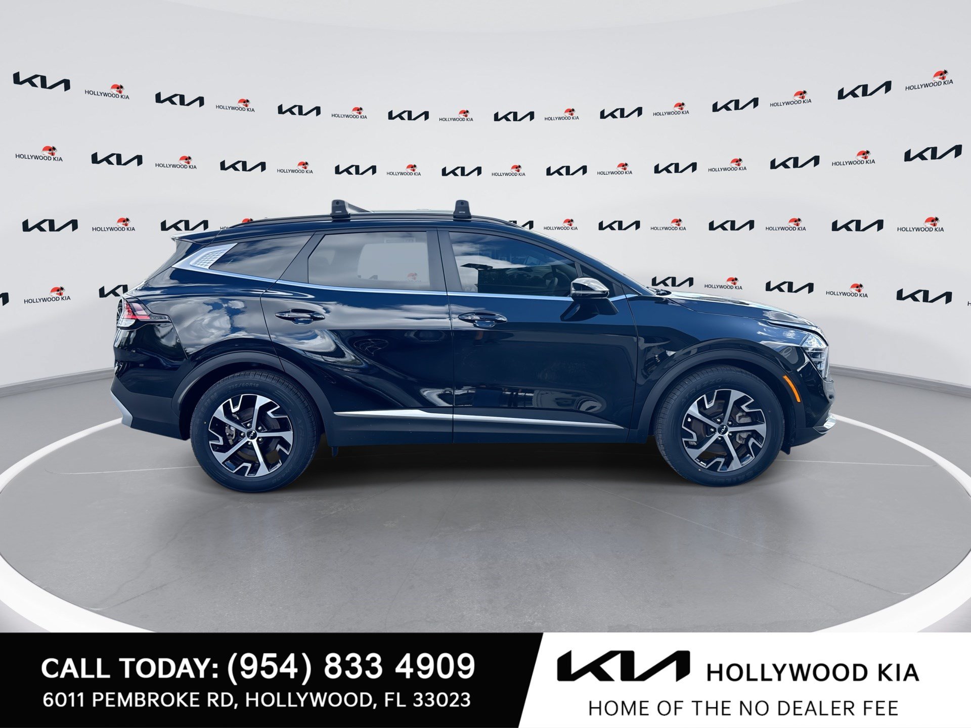 Certified 2025 Kia Sportage EX w/ Premium Package FWD image 9