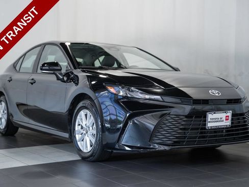 Used 2025 Toyota Camry LE FWD image 1