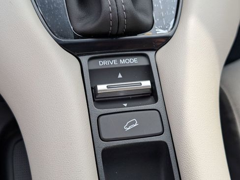 New 2026 Honda HR-V LX image 24