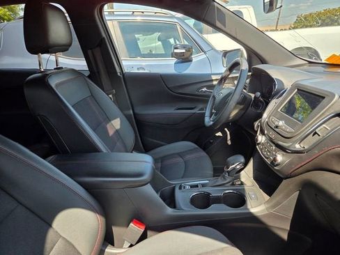 Used 2022 Chevrolet Equinox RS w/ LPO, Floor Liner Package FWD image 8