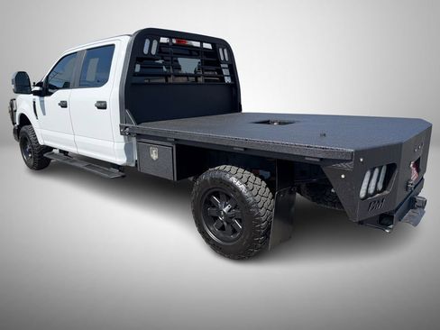 Used 2019 Ford F250 XL w/ Power Equipment Group AWD/4WD image 4