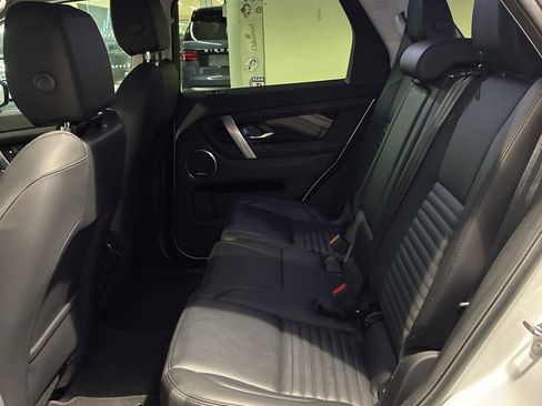 Used 2024 Land Rover Discovery Sport S image 11