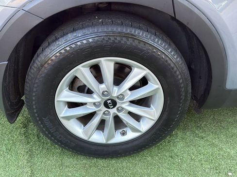 Used 2020 Kia Sorento LX AWD/4WD image 44