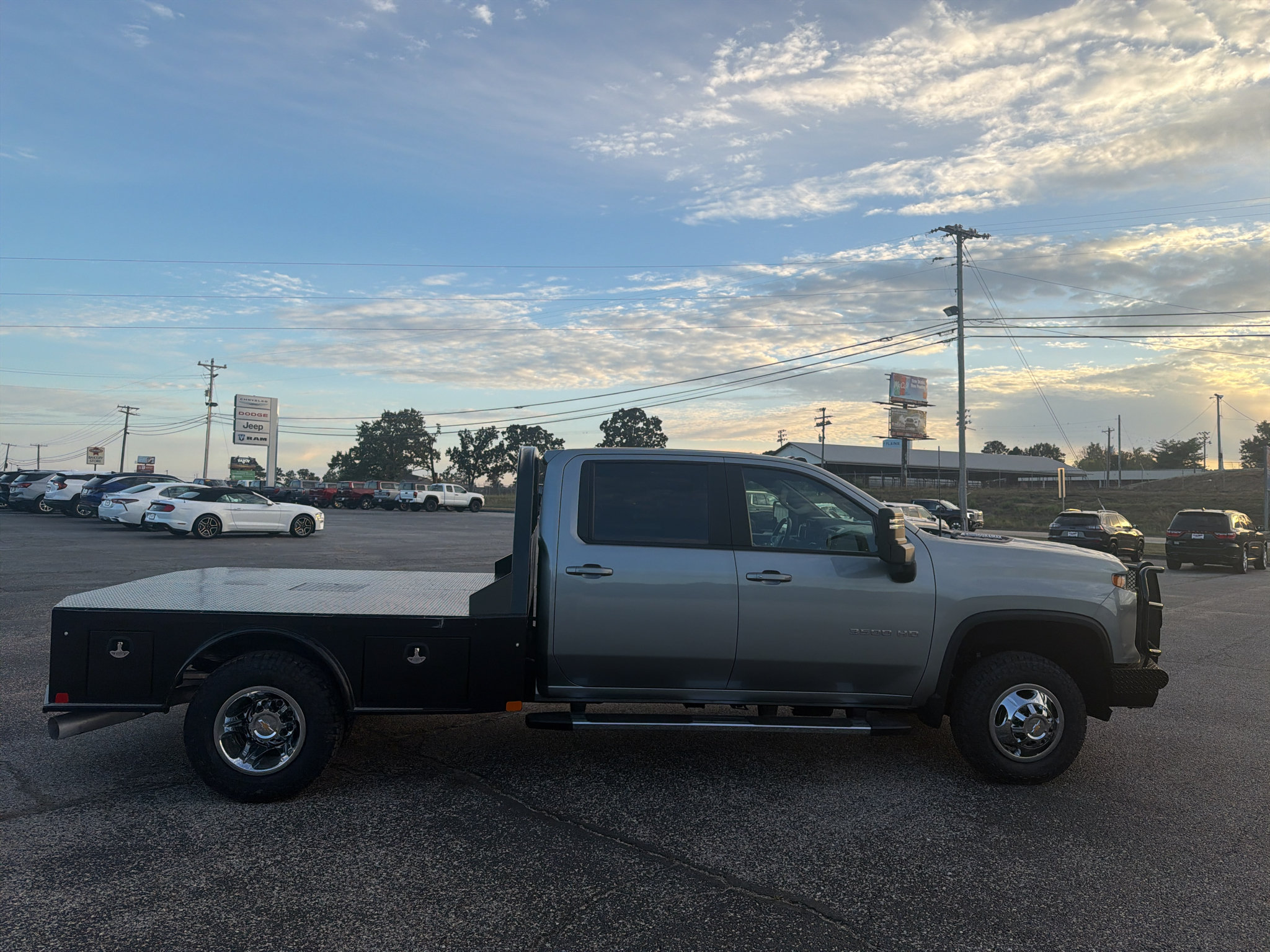 Used 2025 Chevrolet Silverado 3500 LT w/ All Star Edition AWD/4WD image 6