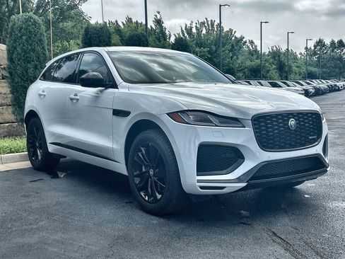 Used 2025 Jaguar F-PACE R-Dynamic S AWD/4WD image 7