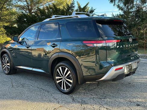 Certified 2025 Nissan Pathfinder Platinum w/ Cargo Package image 7
