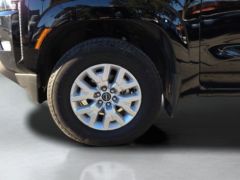 Certified 2024 Nissan Frontier SV w/ SV Convenience Package image 9