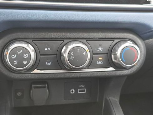 New 2025 Nissan Versa SV w/ Lighting Package image 16