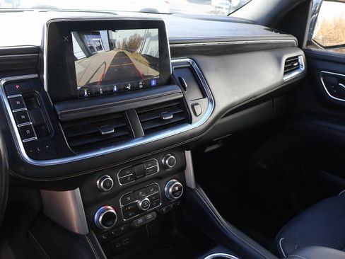 Used 2022 GMC Yukon SLT w/ SLT Premium Package image 40