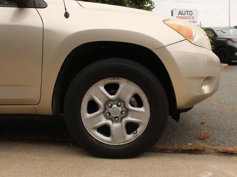Used 2008 Toyota RAV4 4WD image 8