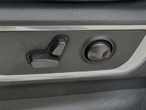 Used 2022 RAM 1500 Laramie w/ Sport Appearance Package image 21