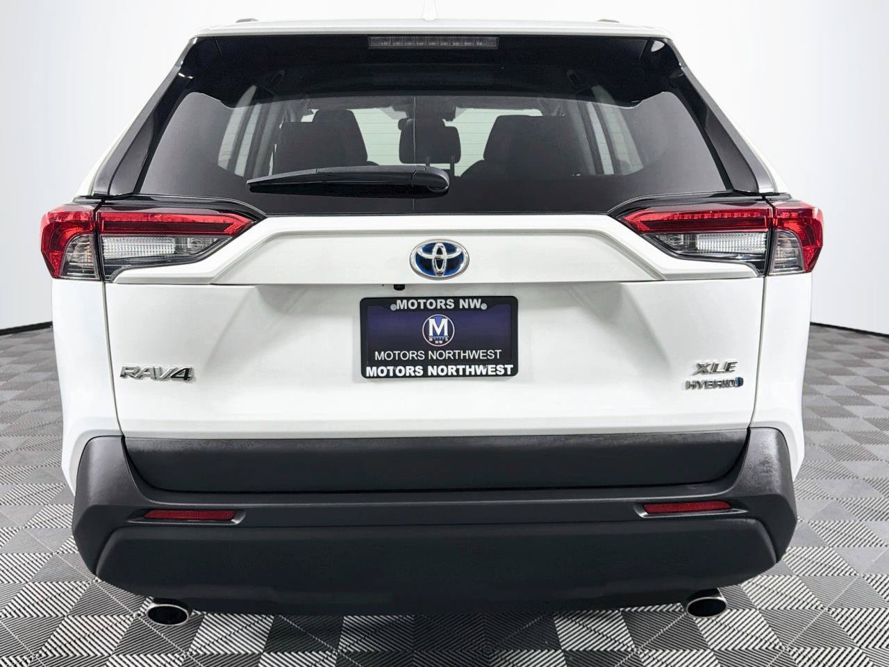Used 2022 Toyota RAV4 XLE w/ XLE Grade Weather Package AWD/4WD image 22