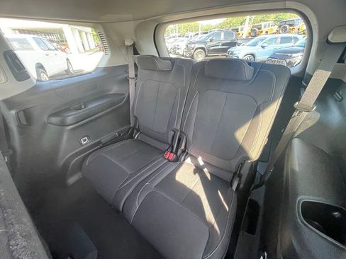 Used 2023 Jeep Grand Cherokee L Laredo AWD/4WD image 11