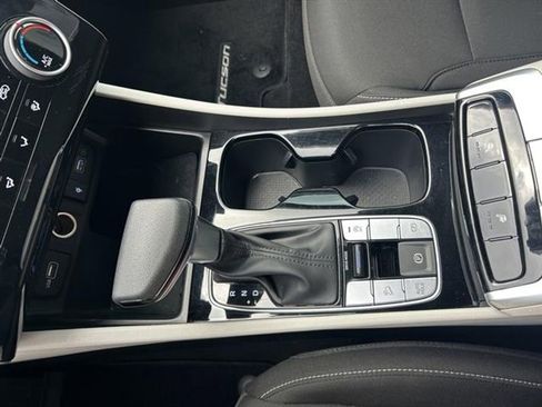 Used 2023 Hyundai Tucson SEL image 14