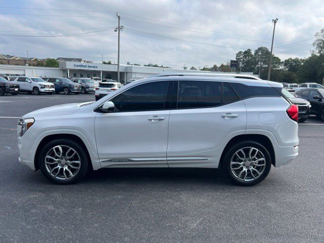 Used 2023 GMC Terrain Denali w/ Denali Premium Package AWD/4WD image 19