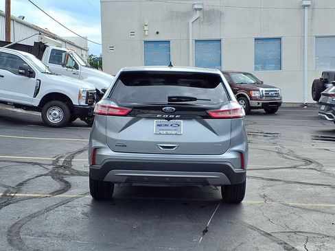 Certified 2024 Ford Edge SEL w/ Convenience Package AWD/4WD image 4