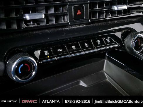 Used 2025 Chevrolet Tahoe LT AWD/4WD image 16