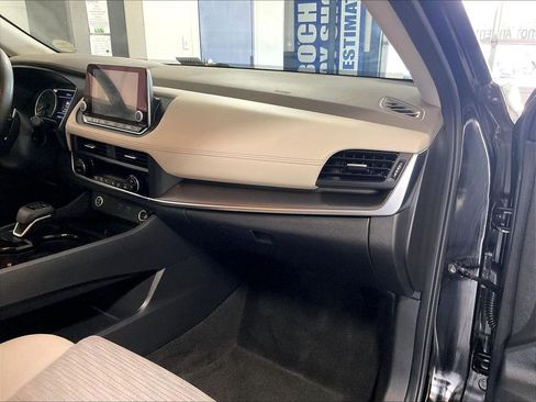 Used 2023 Nissan Rogue SV AWD/4WD image 13