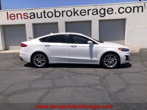 Used 2020 Ford Fusion SEL FWD image 1