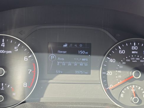 Used 2018 Kia Sportage LX image 9