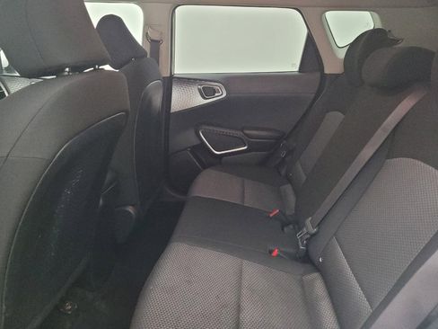 Used 2020 Kia Soul LX FWD image 18