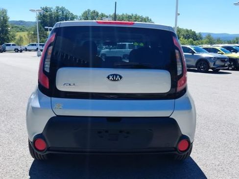 Used 2016 Kia Soul FWD image 5