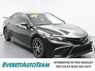 Used 2021 Toyota Camry SE w/ Cold Weather Package AWD/4WD video 1