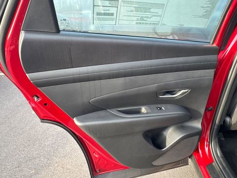 New 2026 Hyundai Tucson SE image 12