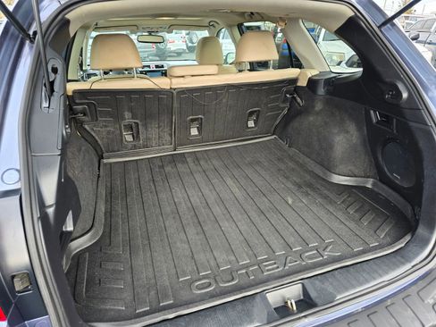 Used 2016 Subaru Outback 3.6R Limited image 15