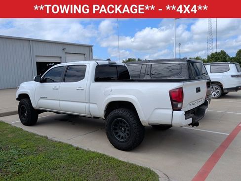 Used 2018 Toyota Tacoma TRD Sport w/ Technology Package AWD/4WD image 5