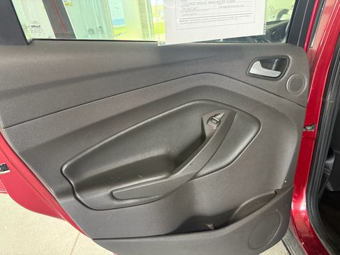 Used 2015 Ford Escape Titanium FWD image 12