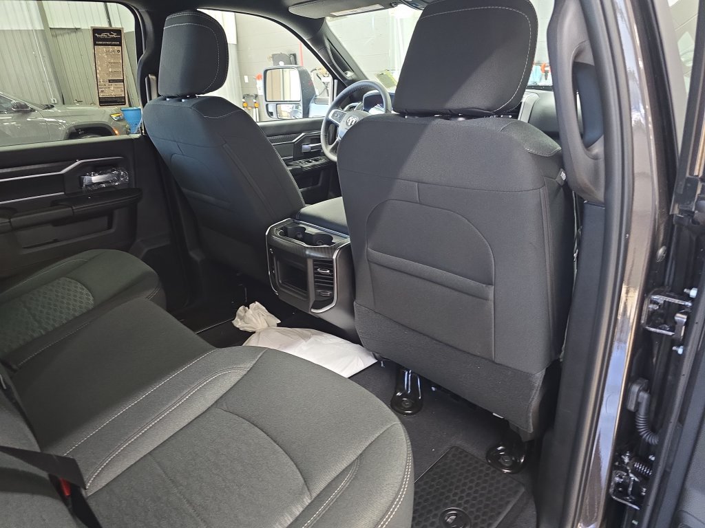 New 2027 RAM 3500 Big Horn AWD/4WD image 12