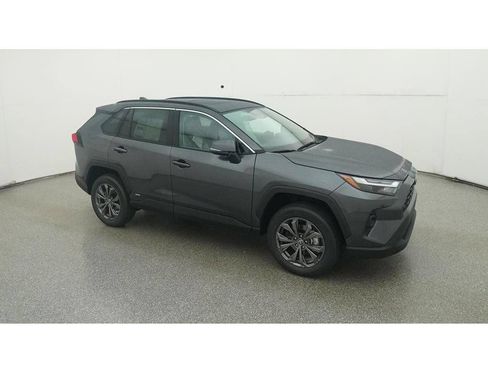 Used 2024 Toyota RAV4 XLE Premium w/ Weather Package AWD/4WD image 15