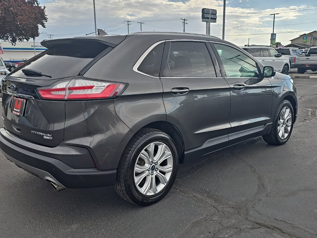 Used 2019 Ford Edge Titanium AWD/4WD image 3