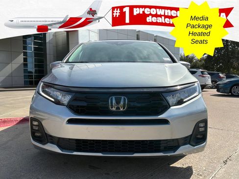 Used 2025 Honda Odyssey Touring image 1