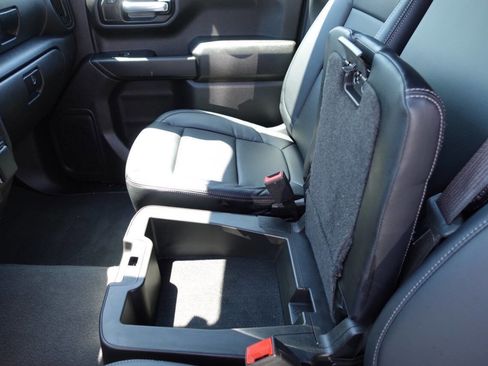 Used 2022 Chevrolet Silverado 1500 Custom Trail Boss image 21