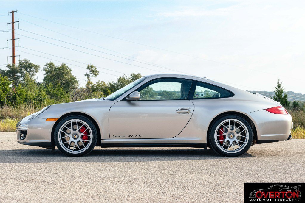 Used 2012 Porsche 911 Carrera 4 GTS AWD/4WD image 2