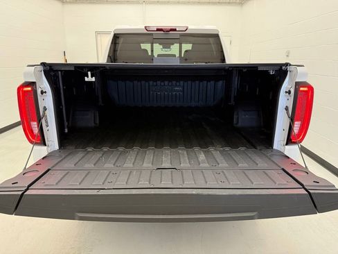Used 2025 GMC Sierra 1500 Denali AWD/4WD image 7