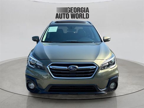 Used 2018 Subaru Outback 3.6R Touring w/ Popular Package #3 image 8