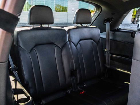 Used 2017 Audi Q7 3.0T Premium Plus image 21