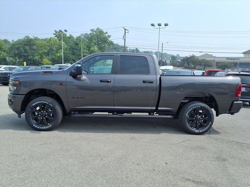 New 2026 RAM 2500 Big Horn AWD/4WD image 7