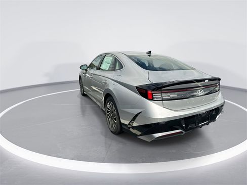 New 2025 Hyundai Sonata SEL image 6