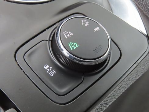 Used 2019 Chevrolet Traverse LT w/ LPO, Floor Liner Package image 7